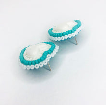Load image into Gallery viewer, Turquoise and White Heart beaded stud earrings
